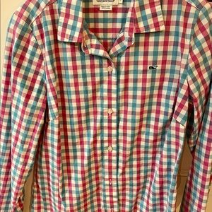 Women’s vineyard Vines button down